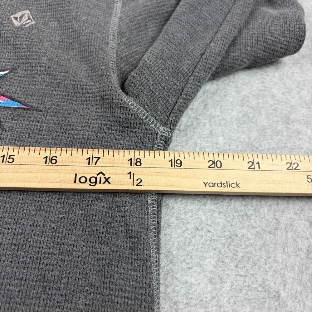Volcom Shirt Mens Medium Gray Waffle Knit Thermal Long Sleeve Graphic Skater Y2K - Picture 7 of 8